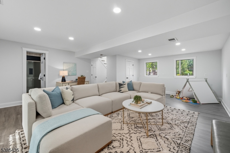 Collins - Residential