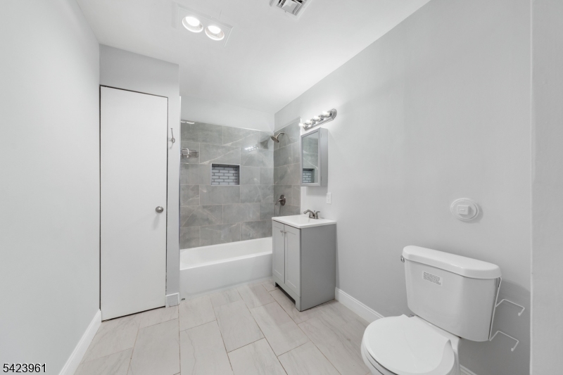 Heritage Square Condos - Residential