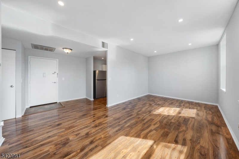 Heritage Square Condos - Residential