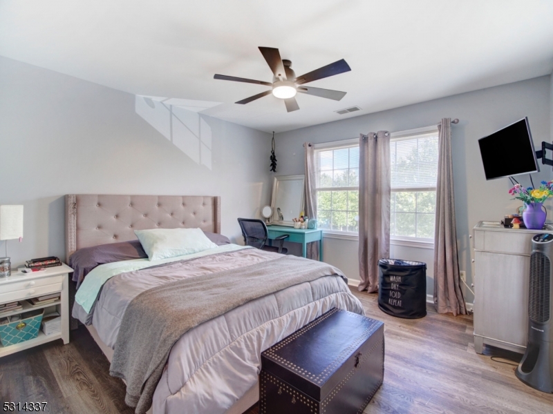 Poets Peak - Residential