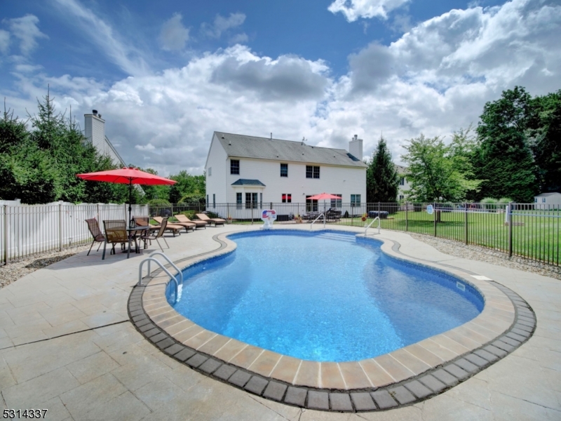 Poets Peak - Residential