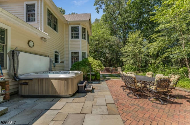 Readington Twp., New Jersey 08889, United States, 5 Bedrooms Bedrooms, ,5 BathroomsBathrooms,Residential,Active,167804