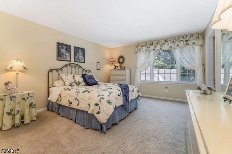 Readington Twp., New Jersey 08889, United States, 5 Bedrooms Bedrooms, ,5 BathroomsBathrooms,Residential,Active,167804