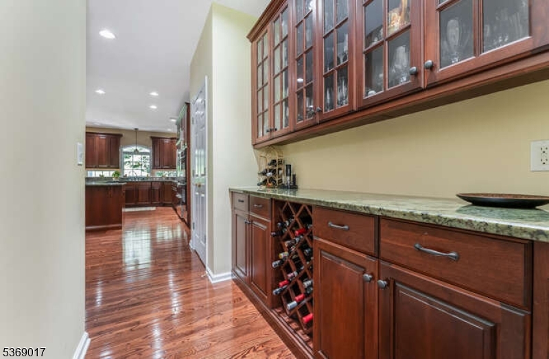 Readington Twp., New Jersey 08889, United States, 5 Bedrooms Bedrooms, ,5 BathroomsBathrooms,Residential,Active,167804