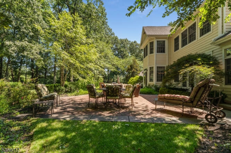 Readington Twp., New Jersey 08889, United States, 5 Bedrooms Bedrooms, ,5 BathroomsBathrooms,Residential,Active,167804