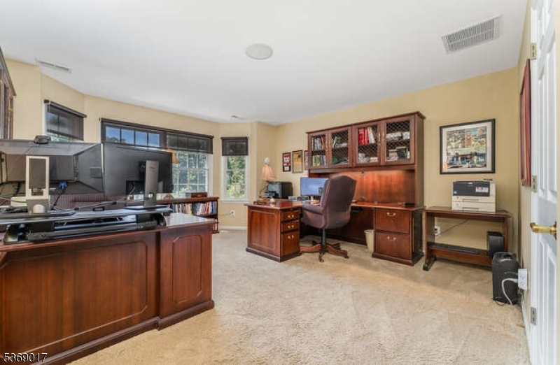 Readington Twp., New Jersey 08889, United States, 5 Bedrooms Bedrooms, ,5 BathroomsBathrooms,Residential,Active,167804