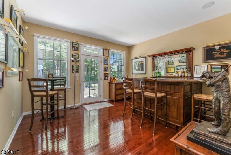 Readington Twp., New Jersey 08889, United States, 5 Bedrooms Bedrooms, ,5 BathroomsBathrooms,Residential,Active,167804