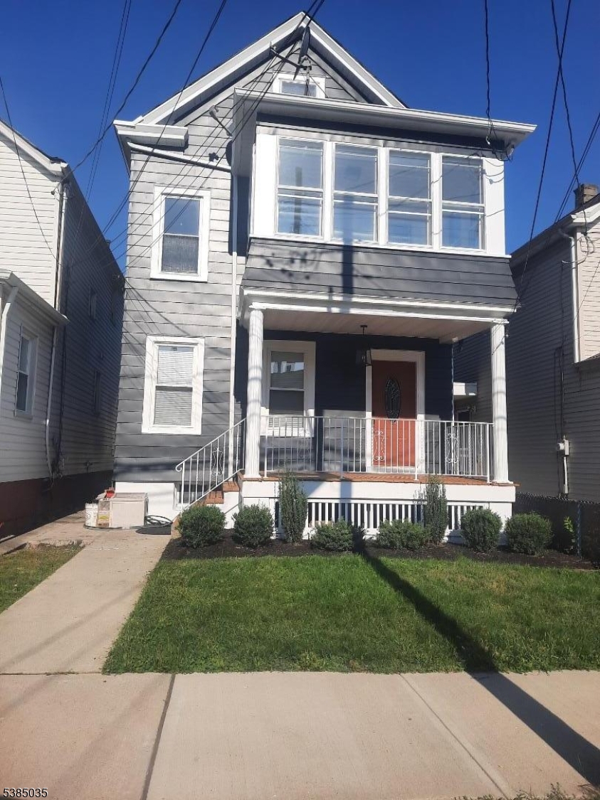 Woodland Park, New Jersey 07424, United States, 3 Bedrooms Bedrooms, ,1 BathroomBathrooms,Residential,Active,210265