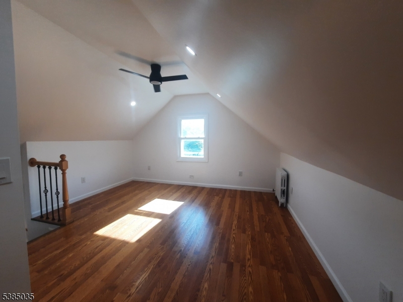 Woodland Park, New Jersey 07424, United States, 3 Bedrooms Bedrooms, ,1 BathroomBathrooms,Residential,Active,210265