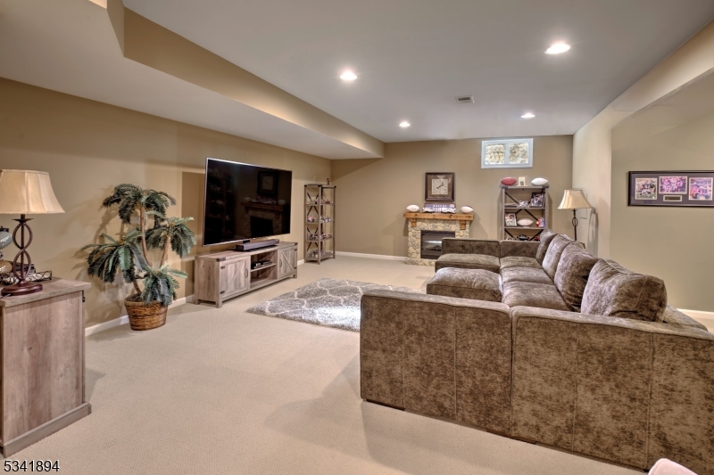 Governor Estates - Residential