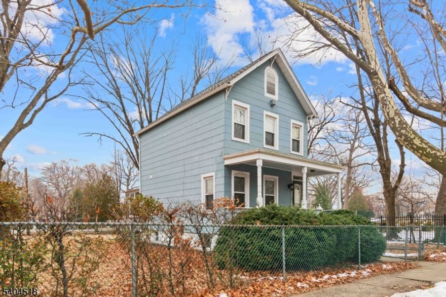 100x100 lot 2 properties in one being sold as package. Single family home plus a 50x100 lot next to it. 350 & 354 Hayward Orange NJ.