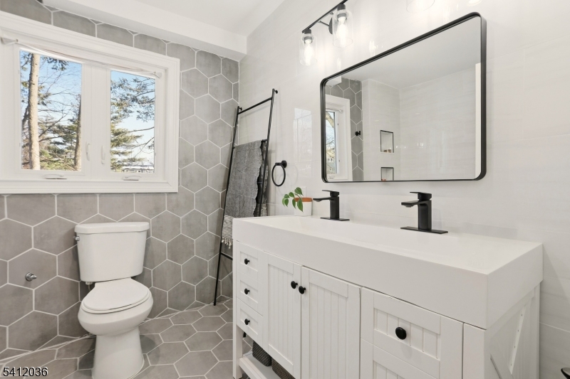 Seven Oaks - Residential