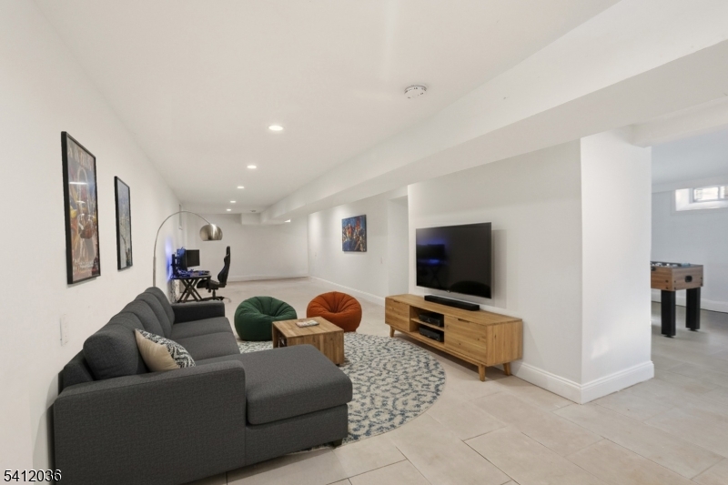 Seven Oaks - Residential