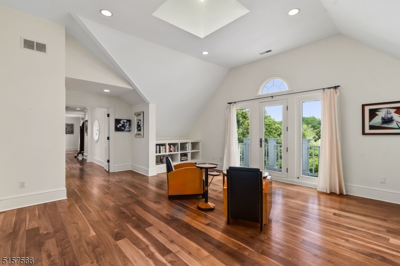 Mountainville - Residential