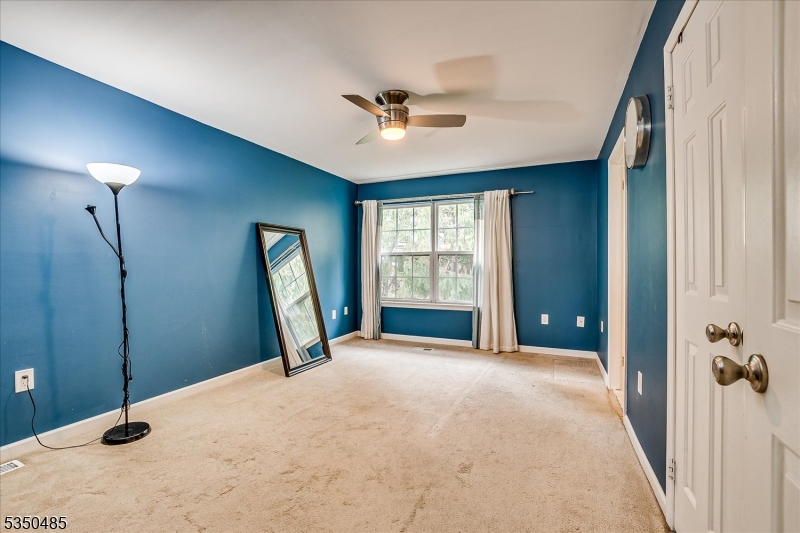 Piscataway Twp., New Jersey 08854, United States, 2 Bedrooms Bedrooms, ,3 BathroomsBathrooms,Residential,Pending,110526