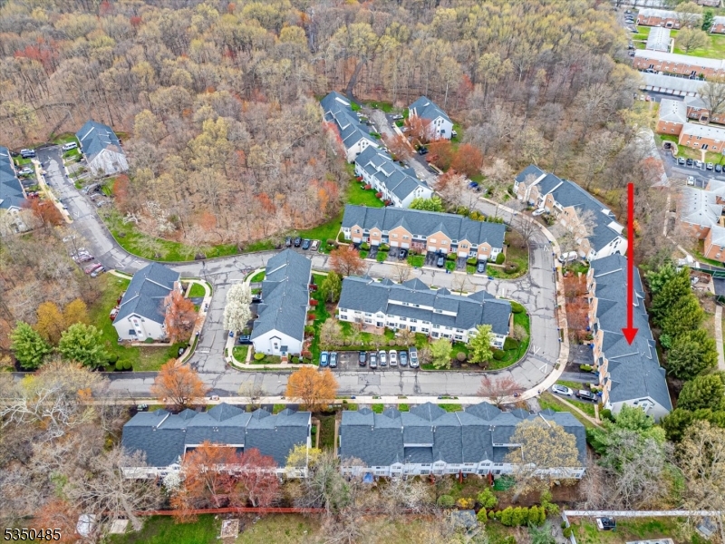 Piscataway Twp., New Jersey 08854, United States, 2 Bedrooms Bedrooms, ,3 BathroomsBathrooms,Residential,Pending,110526