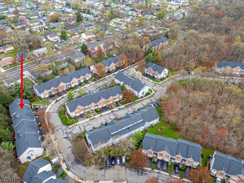 Piscataway Twp., New Jersey 08854, United States, 2 Bedrooms Bedrooms, ,3 BathroomsBathrooms,Residential,Pending,110526