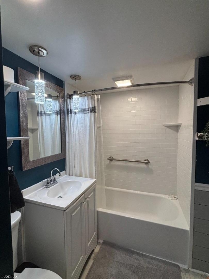 Allamuchy Twp., New Jersey 07840, United States, 1 Bedroom Bedrooms, ,1 BathroomBathrooms,Residential,Active,135519