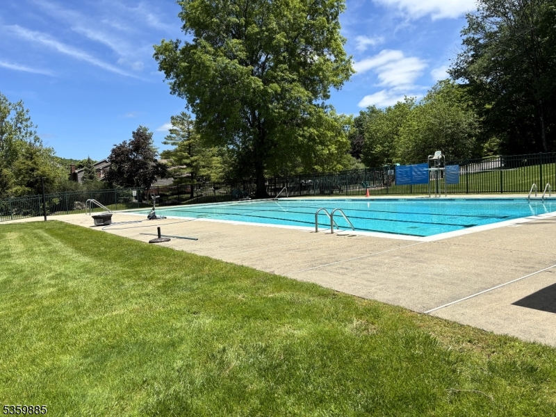 Allamuchy Twp., New Jersey 07840, United States, 1 Bedroom Bedrooms, ,1 BathroomBathrooms,Residential,Active,135519