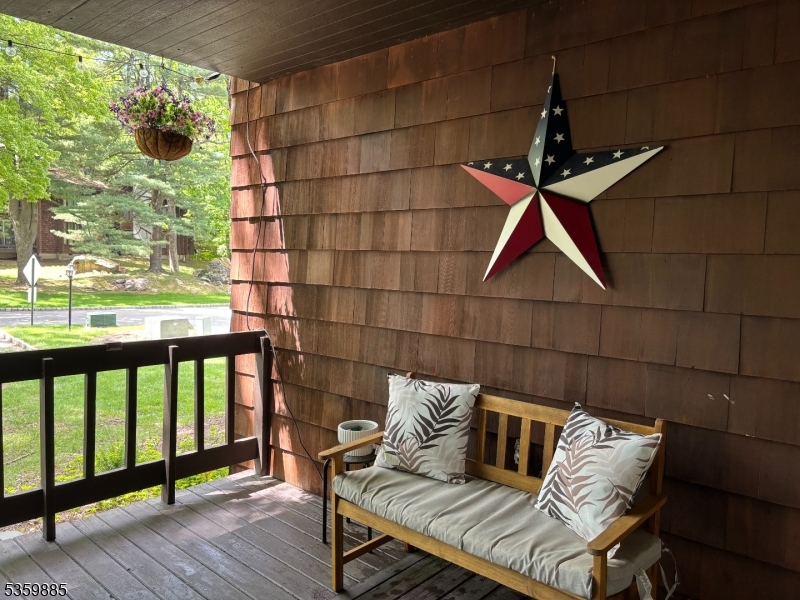 Allamuchy Twp., New Jersey 07840, United States, 1 Bedroom Bedrooms, ,1 BathroomBathrooms,Residential,Active,135519