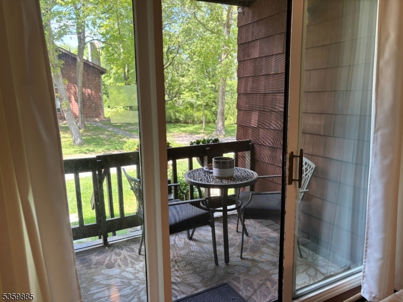 Allamuchy Twp., New Jersey 07840, United States, 1 Bedroom Bedrooms, ,1 BathroomBathrooms,Residential,Active,135519