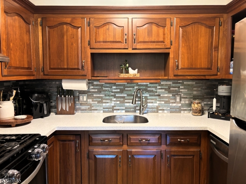 Allamuchy Twp., New Jersey 07840, United States, 1 Bedroom Bedrooms, ,1 BathroomBathrooms,Residential,Active,135519