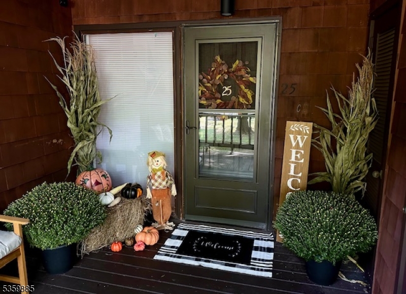 Allamuchy Twp., New Jersey 07840, United States, 1 Bedroom Bedrooms, ,1 BathroomBathrooms,Residential,Active,135519