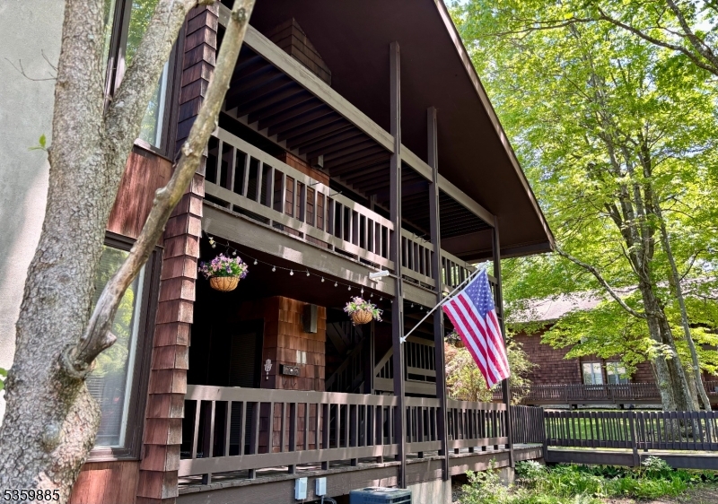 Allamuchy Twp., New Jersey 07840, United States, 1 Bedroom Bedrooms, ,1 BathroomBathrooms,Residential,Active,135519