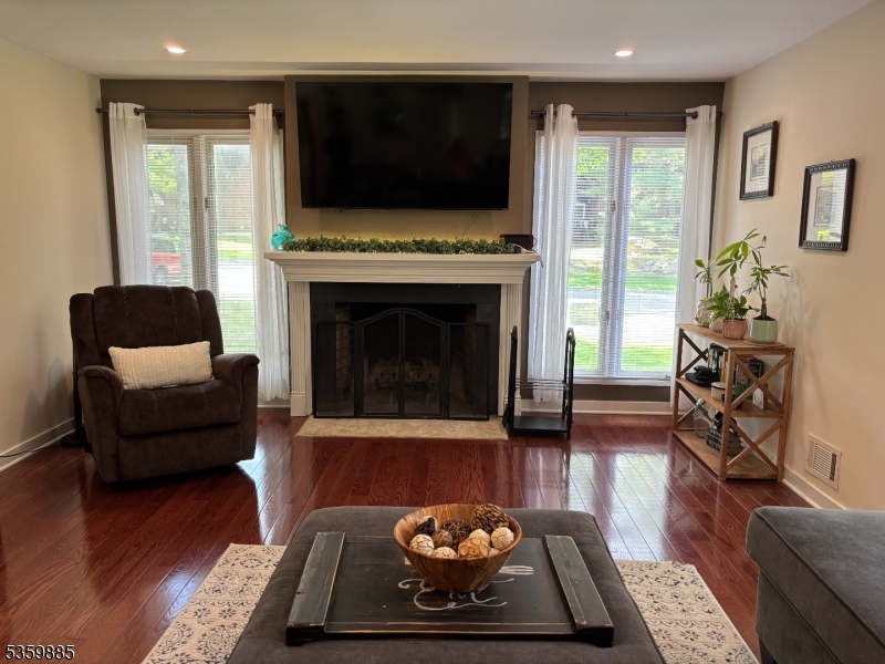 Allamuchy Twp., New Jersey 07840, United States, 1 Bedroom Bedrooms, ,1 BathroomBathrooms,Residential,Active,135519