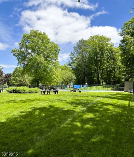 Allamuchy Twp., New Jersey 07840, United States, 1 Bedroom Bedrooms, ,1 BathroomBathrooms,Residential,Active,135519