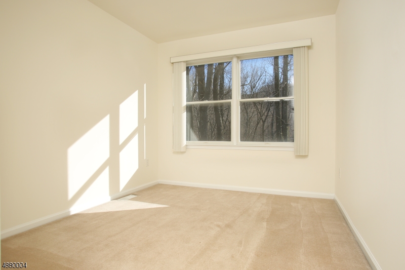 Glenmont Commons - Residential Lease