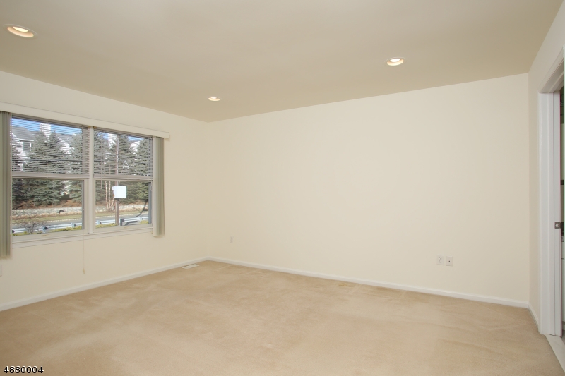 Glenmont Commons - Residential Lease