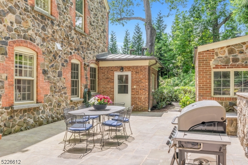 Old Short Hills - Residential