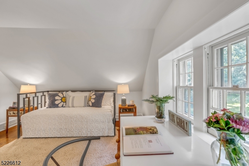 Old Short Hills - Residential