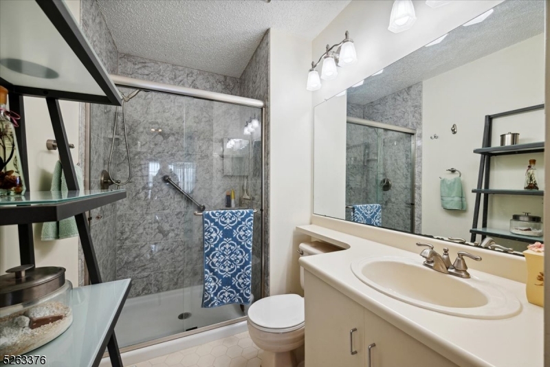 GLENBROOKE - Residential