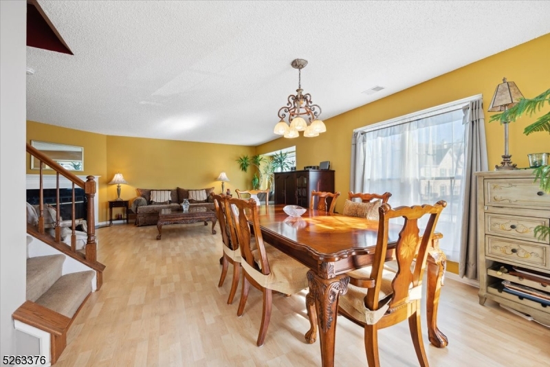 GLENBROOKE - Residential