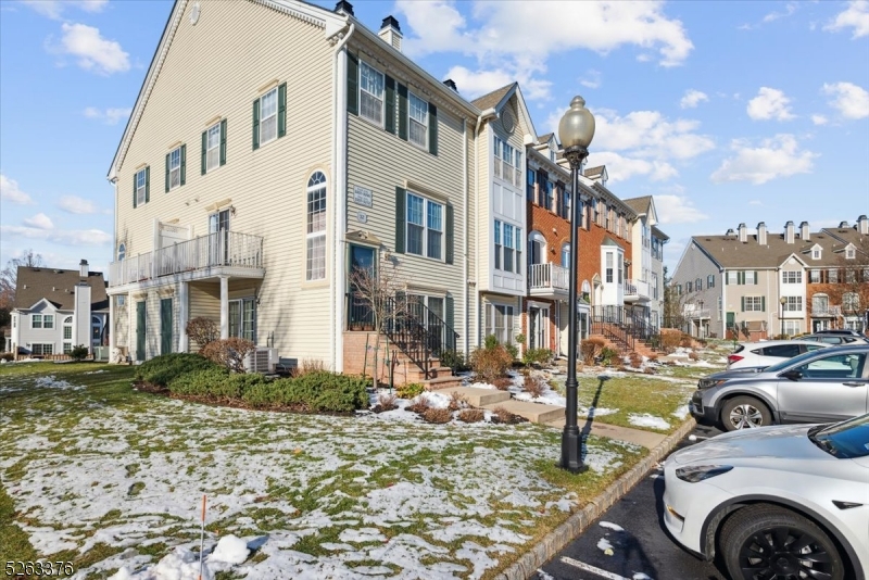 GLENBROOKE - Residential