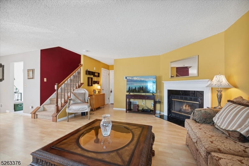 GLENBROOKE - Residential