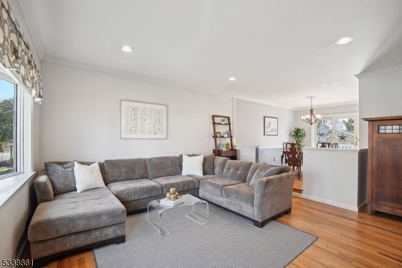 28 Bradford St