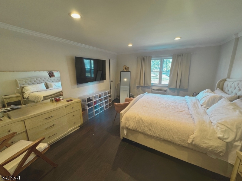 Claremont Hills - Residential