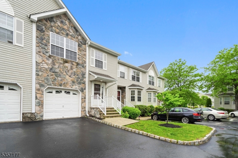 16 Ashley Ct