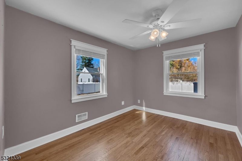 Pershing/Budd Lk - Residential