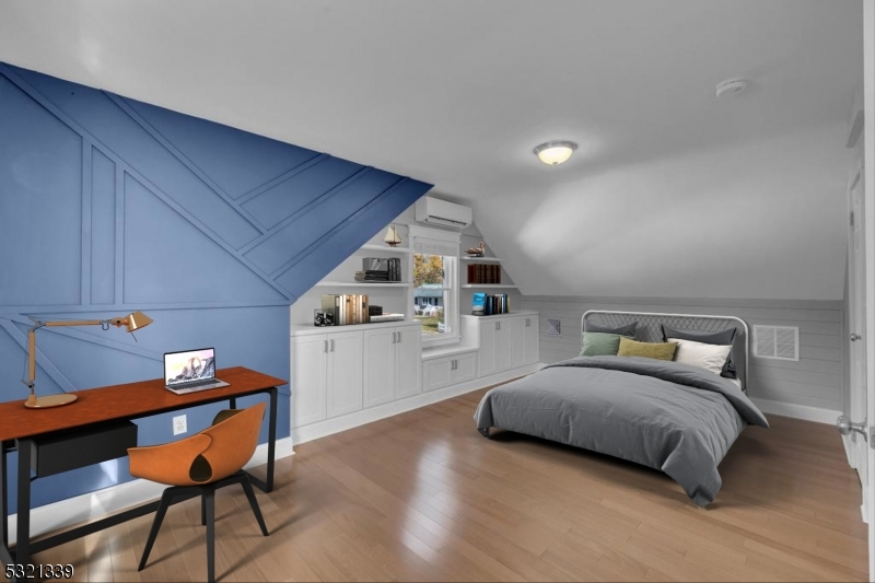 Pershing/Budd Lk - Residential