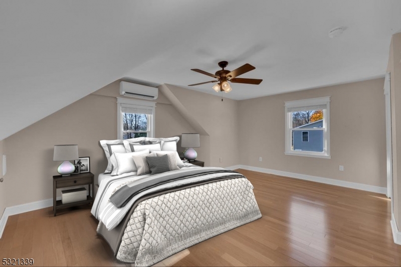 Pershing/Budd Lk - Residential