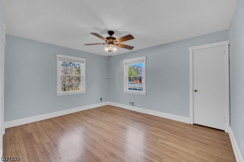 Pershing/Budd Lk - Residential