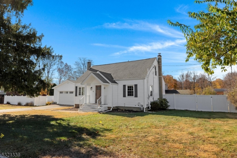 Pershing/Budd Lk - Residential