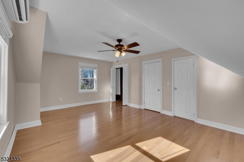 Pershing/Budd Lk - Residential