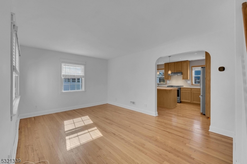 Pershing/Budd Lk - Residential