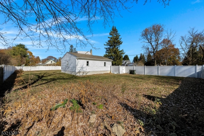 Pershing/Budd Lk - Residential