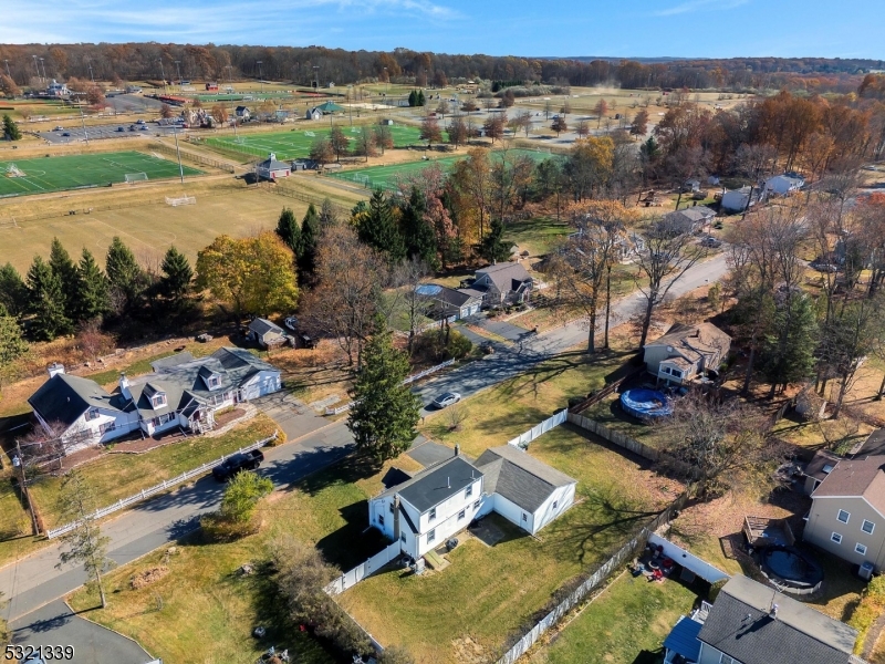 Pershing/Budd Lk - Residential